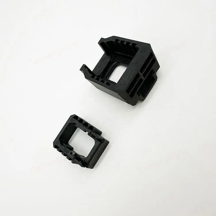 特诚科技PA66精密注塑件实拍 2